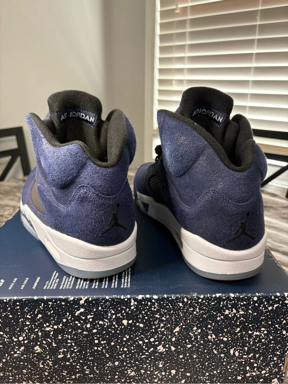 AIR JORDAN RETRO 5 NAVY BLUE SUEDE MENS SIZE 10